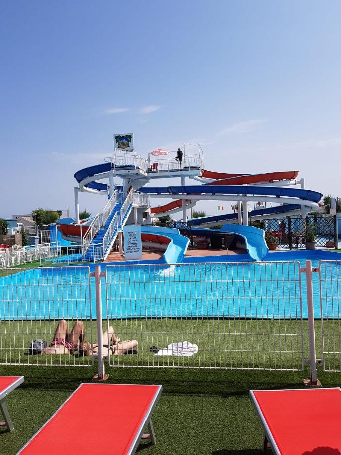 Hotel Maris Stella Riccione Exterior foto